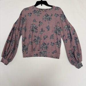 Gypsies & Moondust Pink and Gray Floral Top. INV26/156